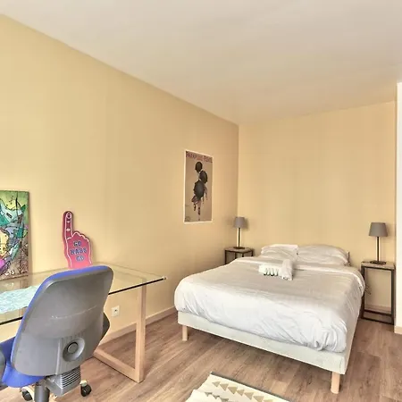 Apartment Dombasle Tour Eiffel - Welkeys Paris